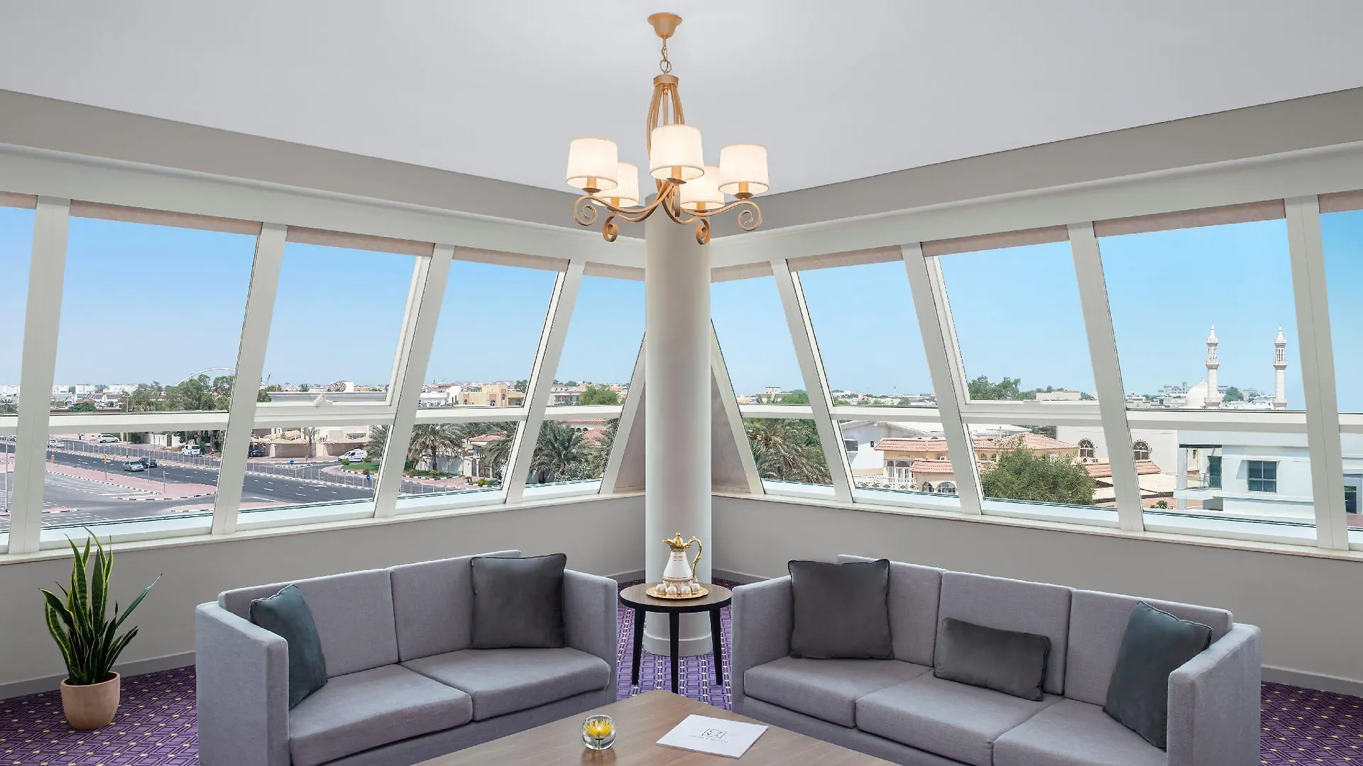 Leva Hotel Mazaya Centre Dubai 4*,