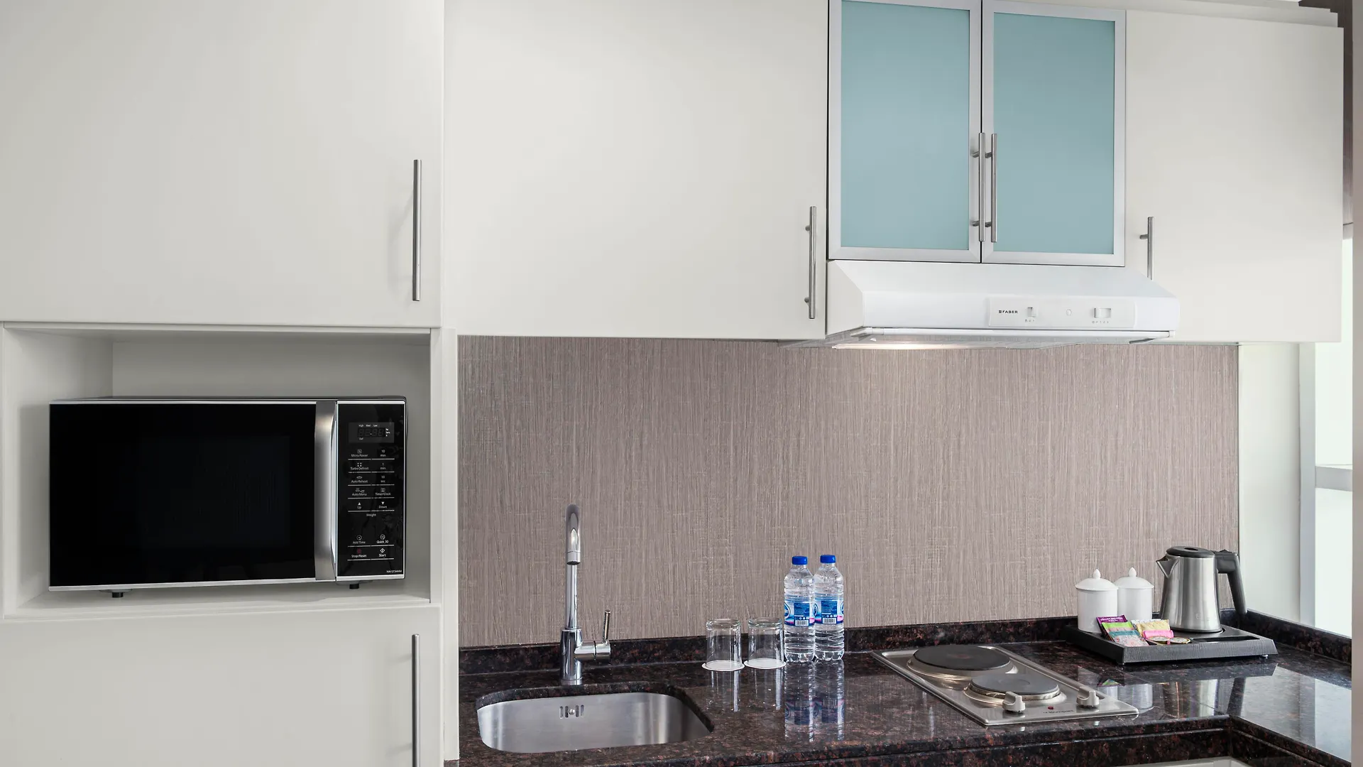 Leva Hotel Mazaya Centre Dubai
